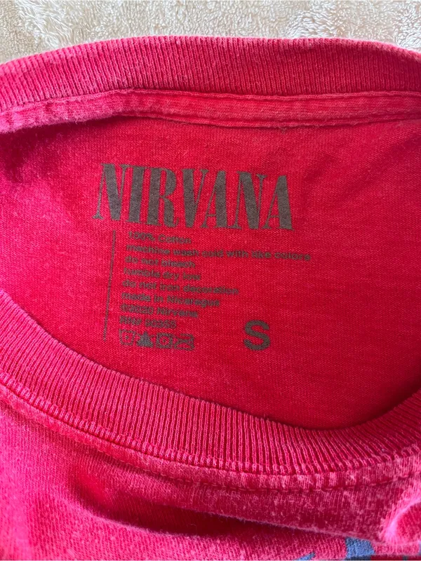 NIRVANA Vintage Wash Long Sleeve Band Tee Rock Music Iconic Women’s Sz S EUC - Image 3