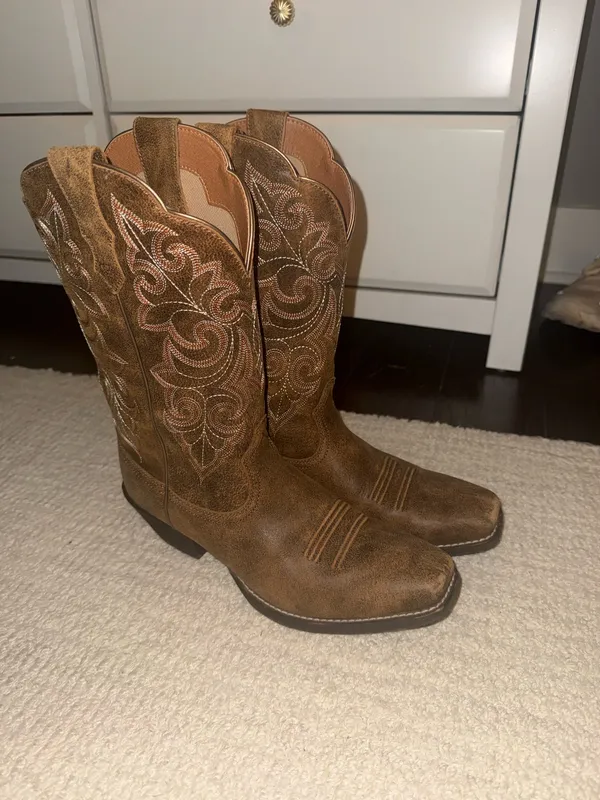 Women’s Ariat Boots - Image 2