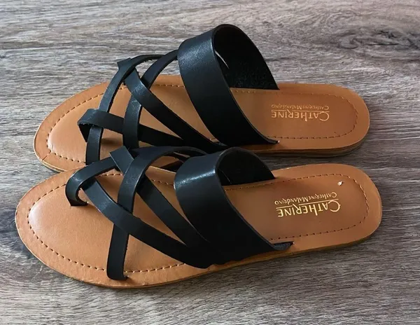 Catherine Malandrino Somang Black Sandals Size 6 - Image 3