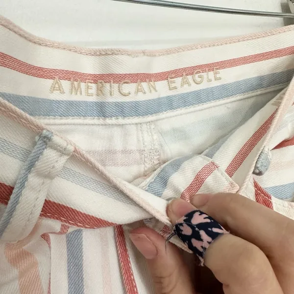American Eagle Women's Multi Color Striped Mom Jean pastel colors size 6 - Image 2