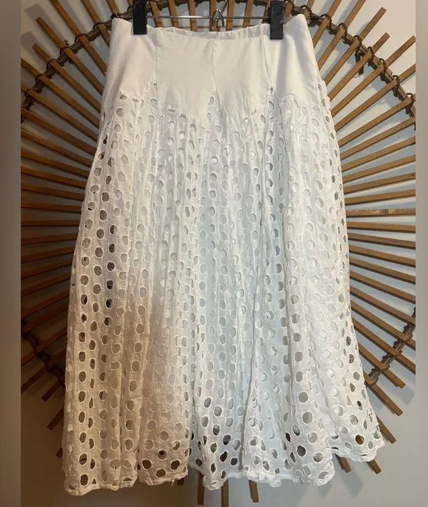 Passports Women’s Textured Midi Skirt Elegant White Boho Euro Summer Layered 🪬🧿 - Image 6