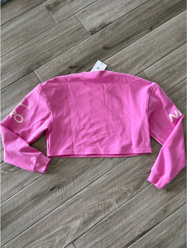 Nike Pro Cropped Crewneck - Image 4