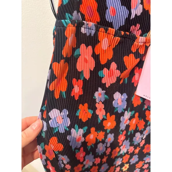 NWT Hello Molly‎ Worldly Loves Dress Floral Size Medium - Image 3