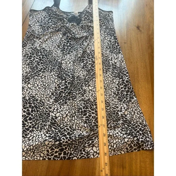 New Direction ND Intimates Night Gown White Black Floral Size Small - Image 5