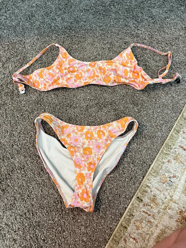 Triangl Bikini Set - Image 2