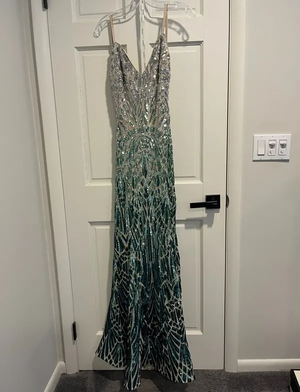 Jovani Prom Dresss - Image 4