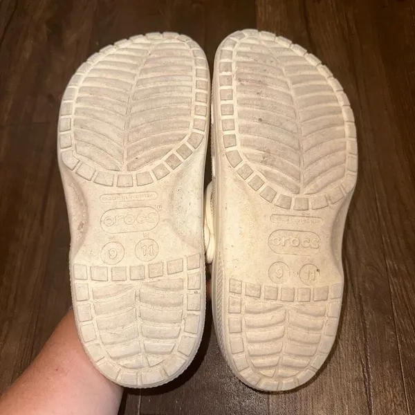Crocs rubber washable nursing ortho comfortable 11 clogs - Image 2