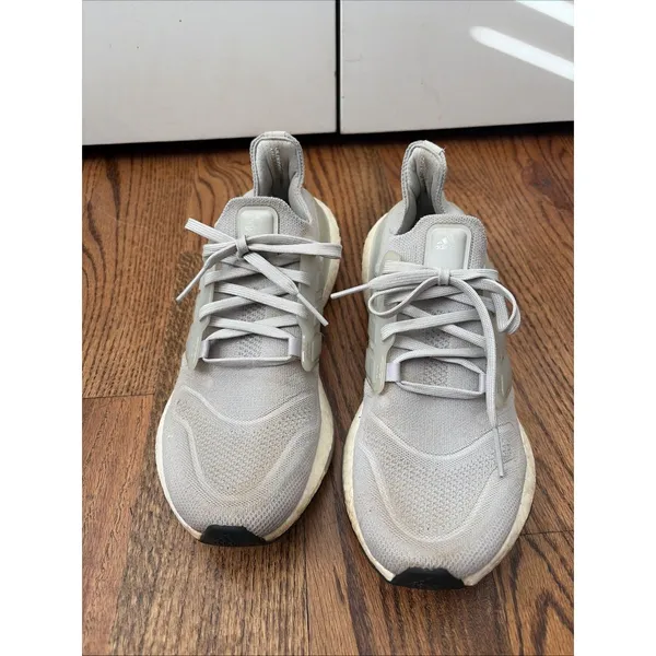 Adidas UltraBoost 22 Gray Running Women's Shoes Sneakers GX5594 Size 8.5 - Image 2