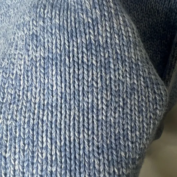 L.L. Bean womens V-Neck crochet Blue Sweater 100% cotton size small - Image 2