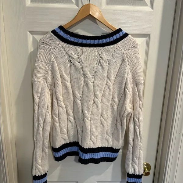 aerie Cream Cable-Knit V-Neck Sweater with Blue and Black Trim - Image 6