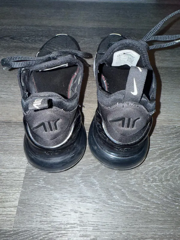 Nike Air Max 270 Shoes - Image 5