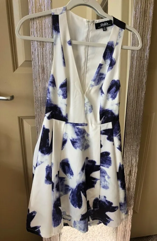 Lulus Floral Formal Dress - Image 5
