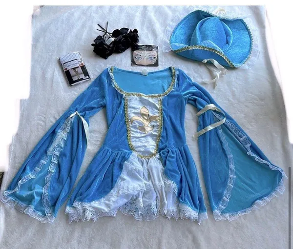 Spirit Halloween Madam Musketeer Costume Sz S/M 2-8 - Image 4