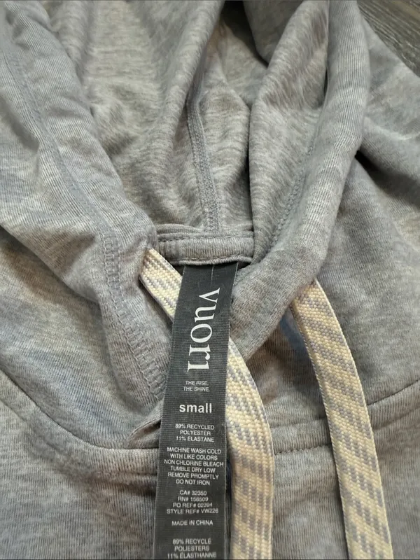 Womens Vuori Lightweight light Gray Camo longsleeve Hoodie hooded top small - Image 2