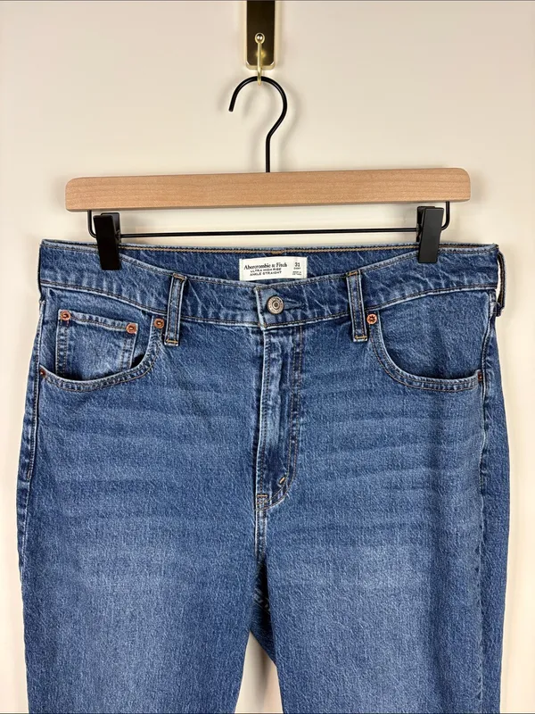 Abercrombie Ankle Straight Jeans Women’s Size 31 Short High Rise Blue Denim - Image 3