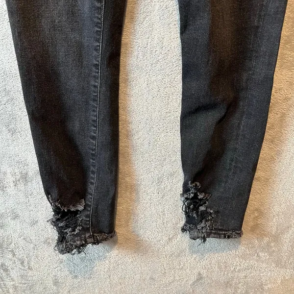 AGOLDE Sophie High Rise Skinny Crop Black Distressed Skinny Size 27‎ - Image 7