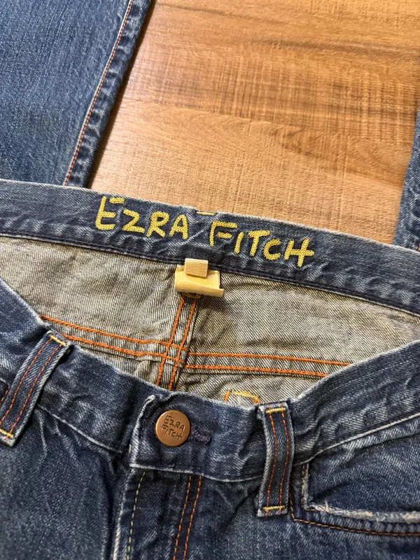 Y2K Abercrombie Vintage Low-Rise Bootcut Jeans - Image 2
