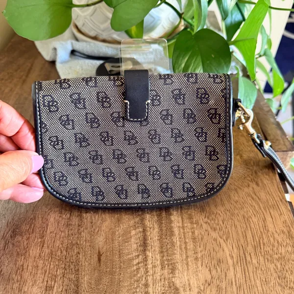 Dooney & Bourke Signature DB Wristlet Black Jacquard Y2K Logo Lock Clutch Preppy - Image 7