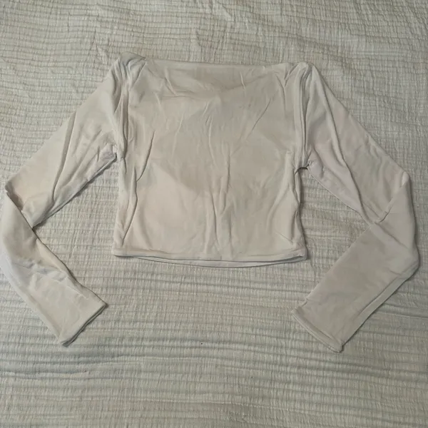 SER.O.YA Ellis Top - NWT - Size S - White Off Shoulder Crop Top - Image 6
