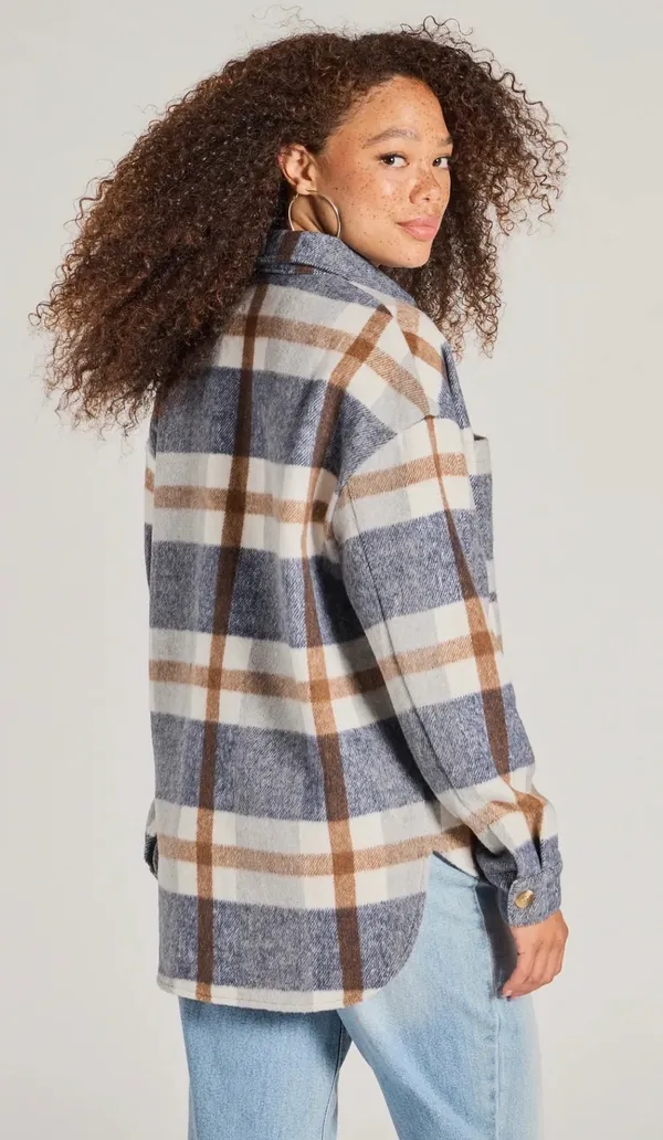 Windsor NWT long sleeve plaid shacket - Image 2
