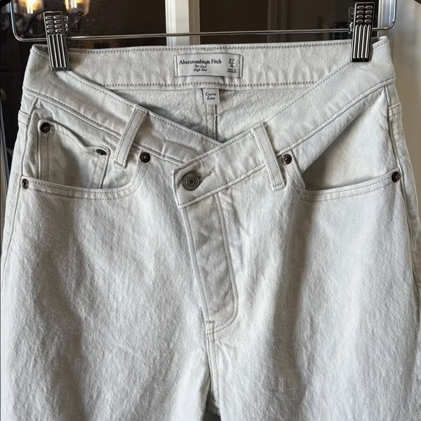 ABERCROMBIE & FITCH Curve Love The Dad High Rise Crossover Jeans Size 27/4L - Image 3