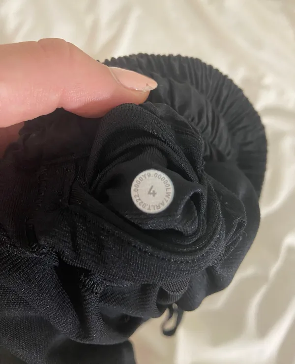 Lululemon Hotty Hot Shorts 4” - Image 3