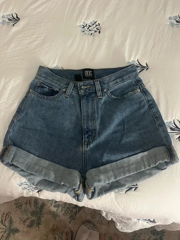 BDG Jean Shorts Urban Outfitters High-Rise Mom Denim - Image 4
