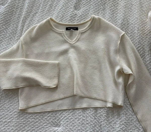 Urban Outfitters Sweater/ Long Sleeve - Image 2