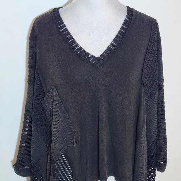 POL Distressed and Oversized Black Knit Top Size Large NWOT - Image 2