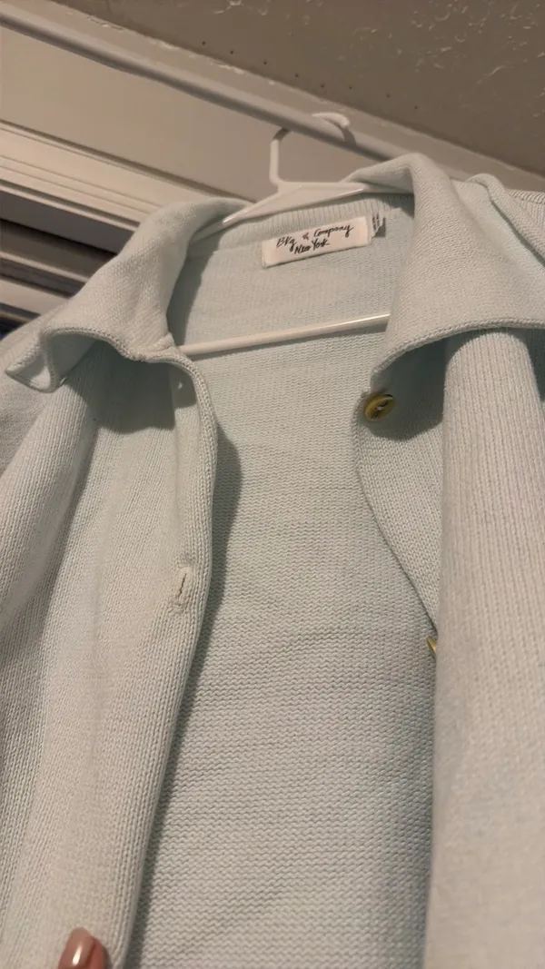 Baby blue long sleeve - Image 2