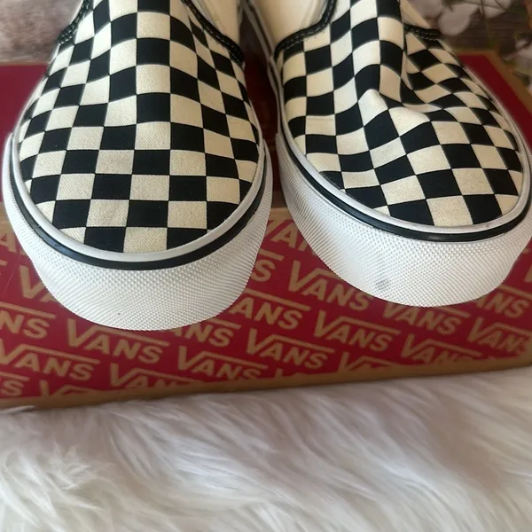 Vans Women’s Skateboarding Slippers Size 8.5 - Image 14