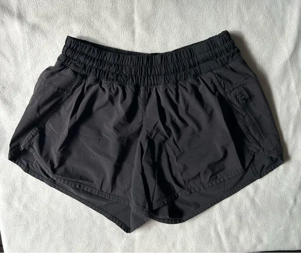 Lululemon Black Women's Shorts - Image 6