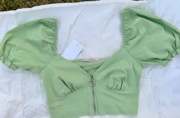 Kiwi Puffer Sleeve Top Green Size L - Image 2