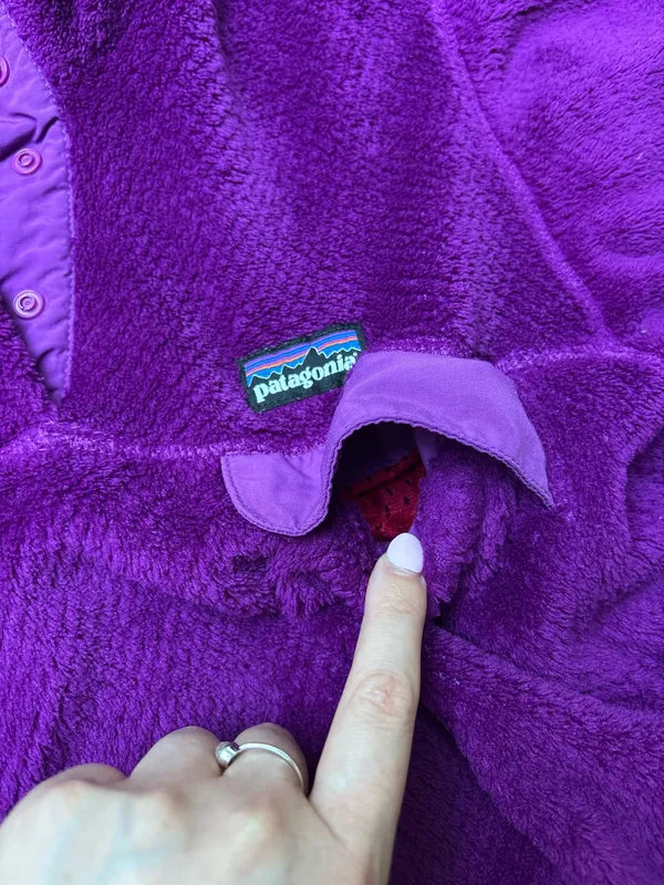 Magenta fuzzy Patagonia - Image 4