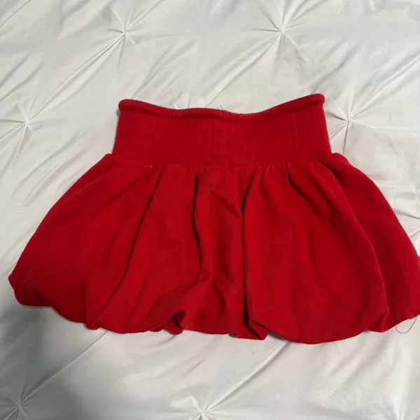 Zara Bold Red Textured Bubble Skirt - Image 3