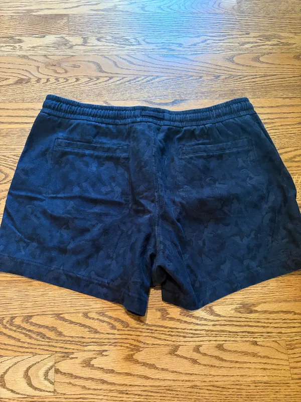 Athleta Farallon Shorts Dark Camo - Image 2