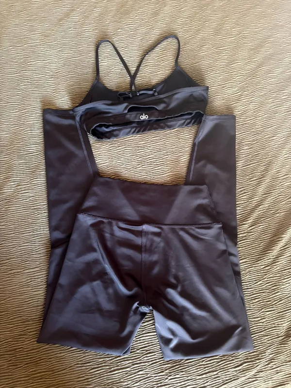 Alo Yoga Airlift Set - Image 6