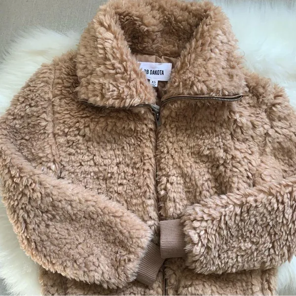 BB Dakota Brown Size XS Fuzzy Jacket Teddy Plush Soft Cozy Warm Coat New - Image 4