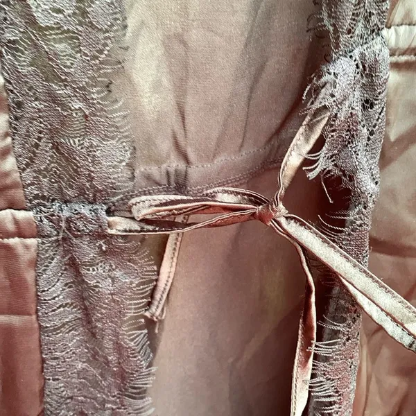 Source Unknown Avidlove, black silky lace robe M - Image 2