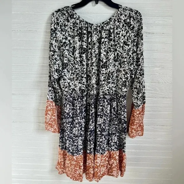143 Story by Line Up Tiered Flowy Dress Long Bell Sleeve Floral Print M - Image 2
