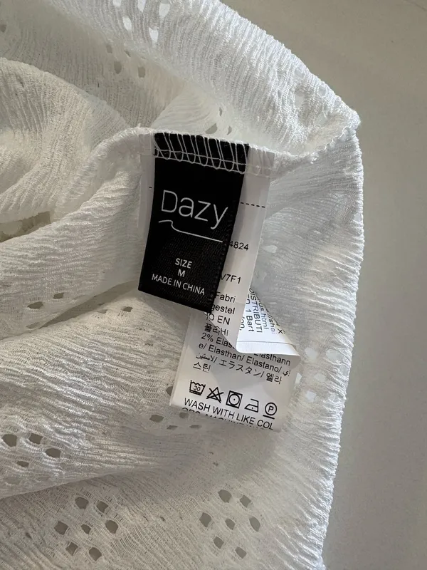 Dazy Cover - Image 3