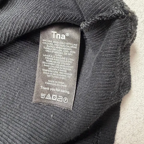 TNA Aritzia Ribbed 1/4 Zip Long Sleeve Top Women’s Large Black Fitted Mock Neck - Image 3