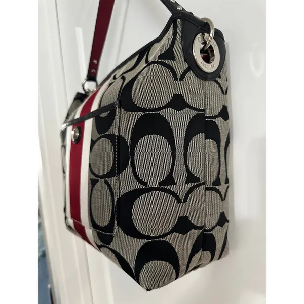 Coach Hamptons Weekend Signature Stripe Shoulder Bag - Image 4