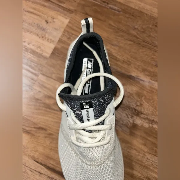 New Balance Black & White Tennis Shoes - Image 6