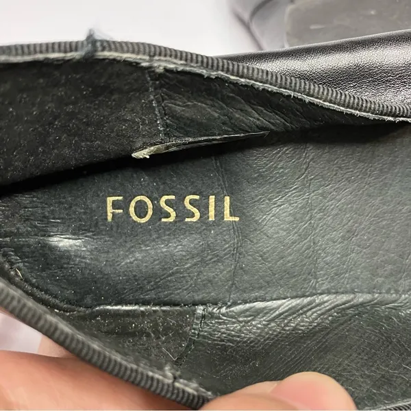 Fossil black leather ballet flats with bee charm pendant‎ size 10 - Image 7
