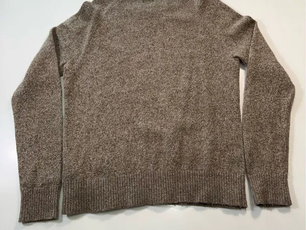 J. Crew Lambs Wool Blend Brown Crewneck Sweater Size Medium - Image 7