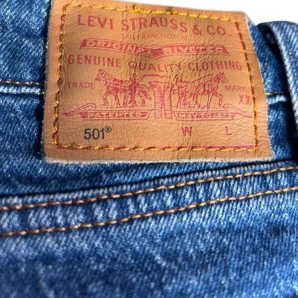 Levi’s 501 Original Fit Jeans 32 Inch Waist L26 Medium Wash Straight Leg Classic - Image 8