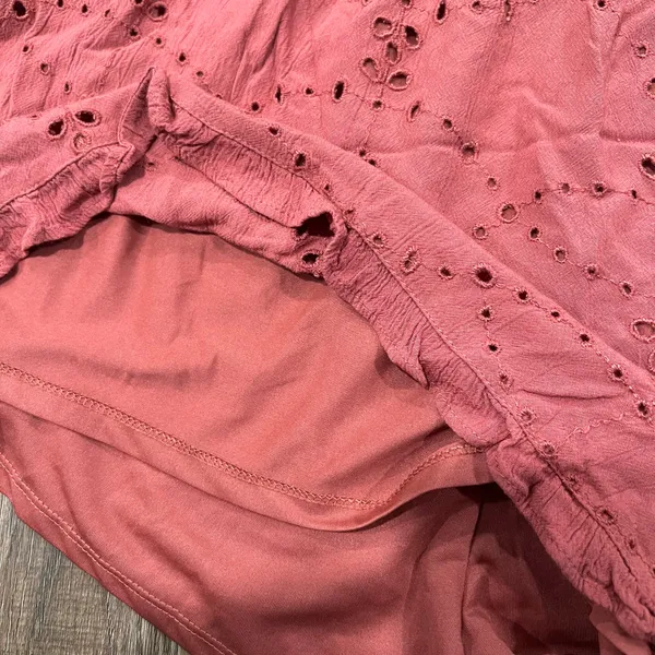 American Eagle red terracotta stretchy pull on shorts - Image 3