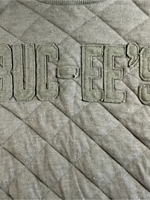 Buc-ees Women's Quilted Green Long Sleeve Sweatshirt Size Large - Image 4