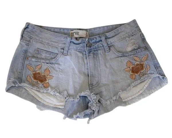 #66 Abercrombie & Fitch Low Rise Shorts - Image 2